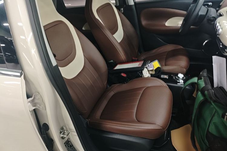 Used Wuling Bingo 2024 333 km Enjoyment Version Right Front Seat