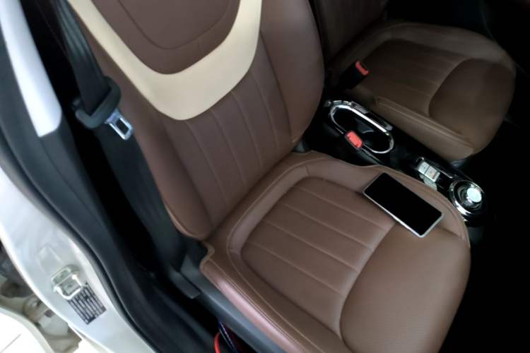 Used Wuling Bingo 2024 333 km Enjoyment Version Right Front Seat