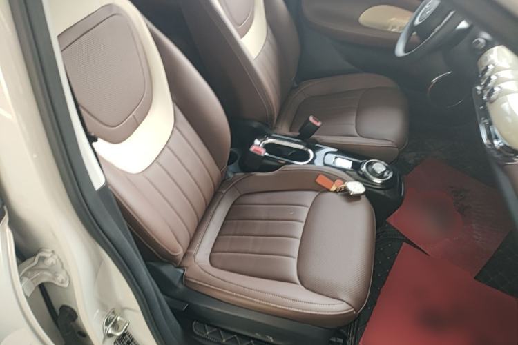 Used Wuling Bingo 2024 333 km Enjoyment Version Right Front Seat