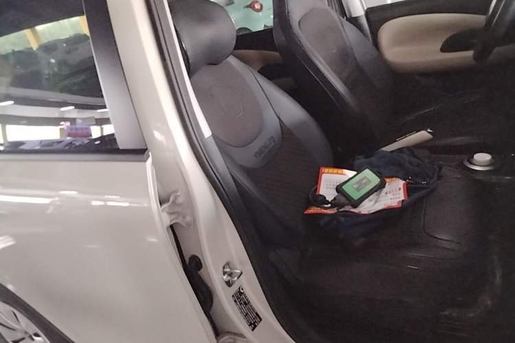Used Wuling Bingo 2024 203km Light Edition Right Front Seat