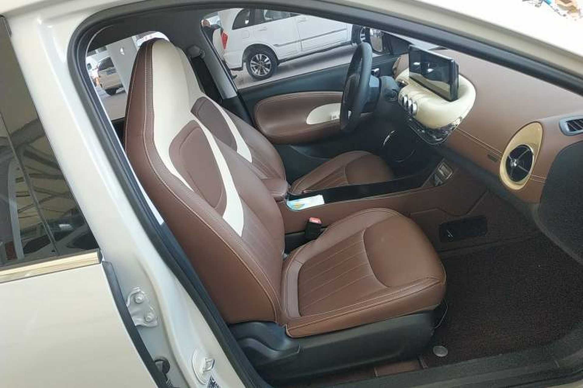 Used Wuling Bingo 2024 333 km Enjoyment Version Right Front Seat