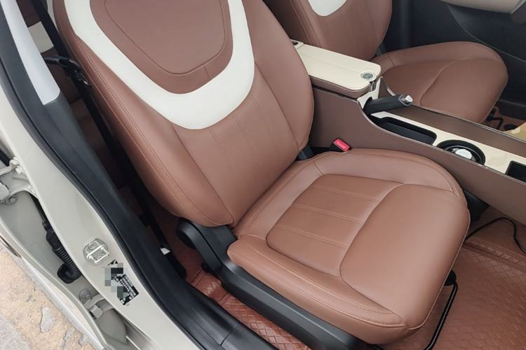 Used Wuling Bingo 2024 203km Light Edition Right Front Seat