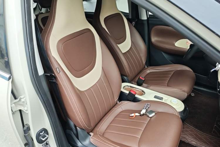 Used Wuling Bingo 2024 410 km Lingxi Deluxe Edition Right Front Seat