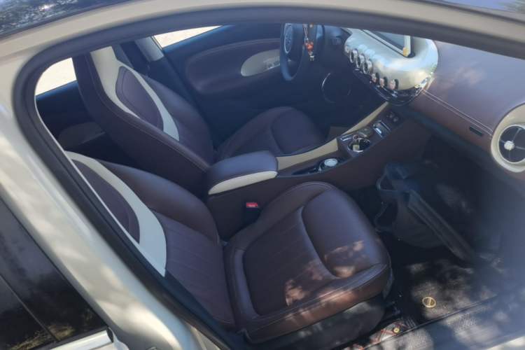 Used Wuling Bingo 2024 333 km Enjoyment Version Right Front Seat