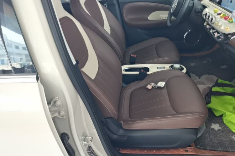 Used Wuling Bingo 2024 333 km Enjoyment Version Right Front Seat