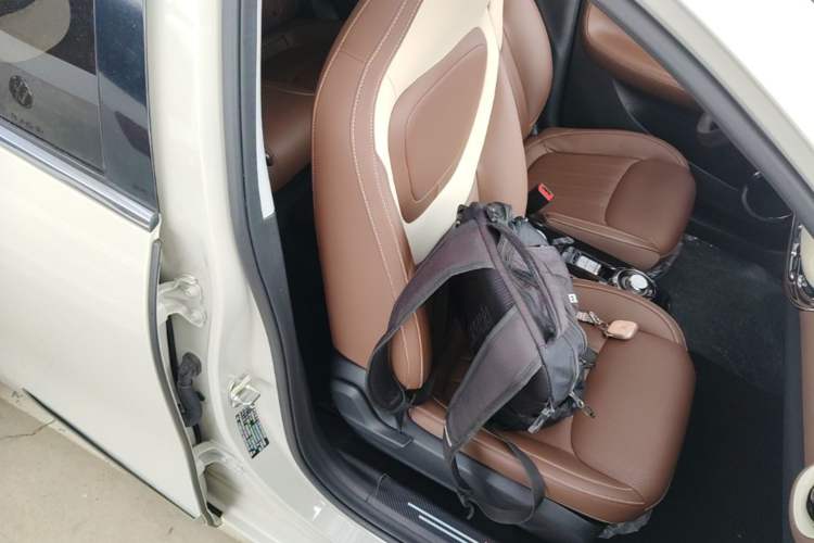 Used Wuling Bingo 2024 333 km Enjoyment Version Right Front Seat
