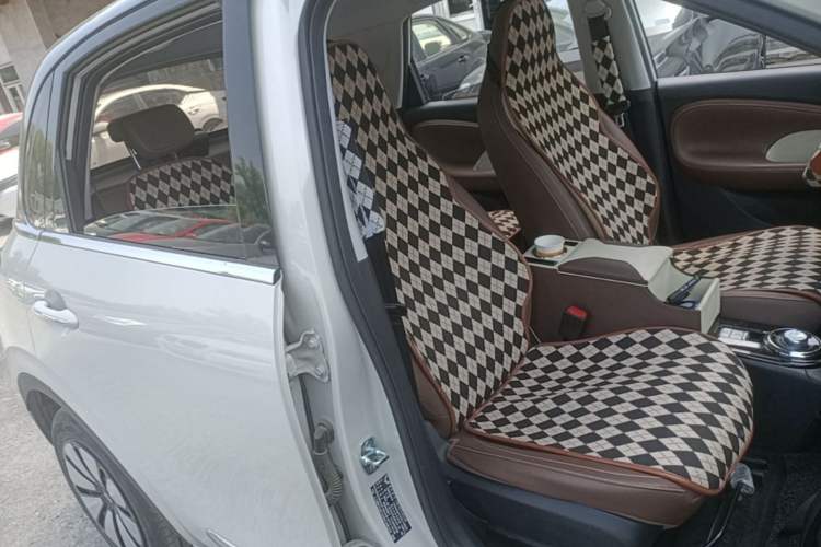Used Wuling Bingo 2024 333 km Enjoyment Version Right Front Seat