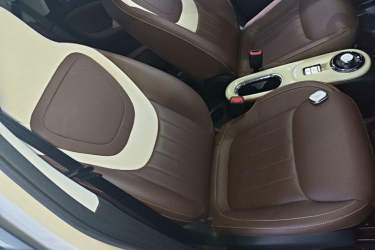 Used Wuling Bingo 2024 333 km Enjoyment Version Right Front Seat