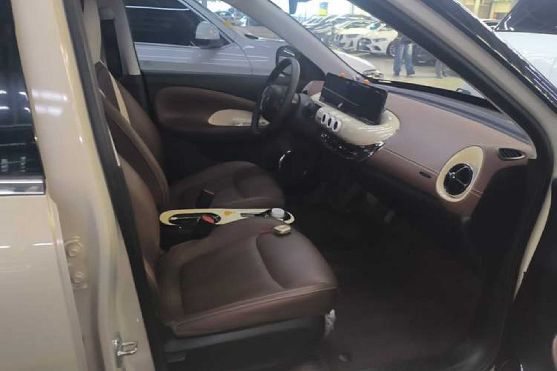 Used Wuling Bingo 2024 333 km Lingxi Connected Version Right Front Seat