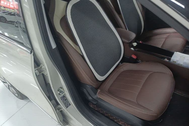 Used Wuling Bingo 2024 333 km Enjoyment Version Right Front Seat