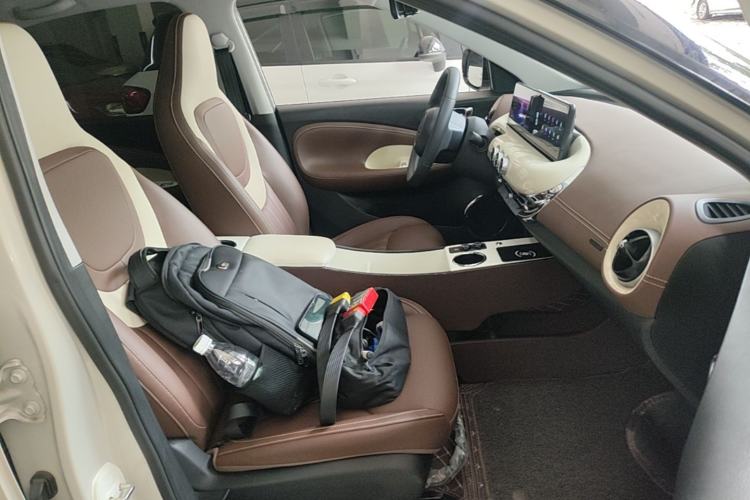 Used Wuling Bingo 2024 333 km Lingxi Connected Version Right Front Seat