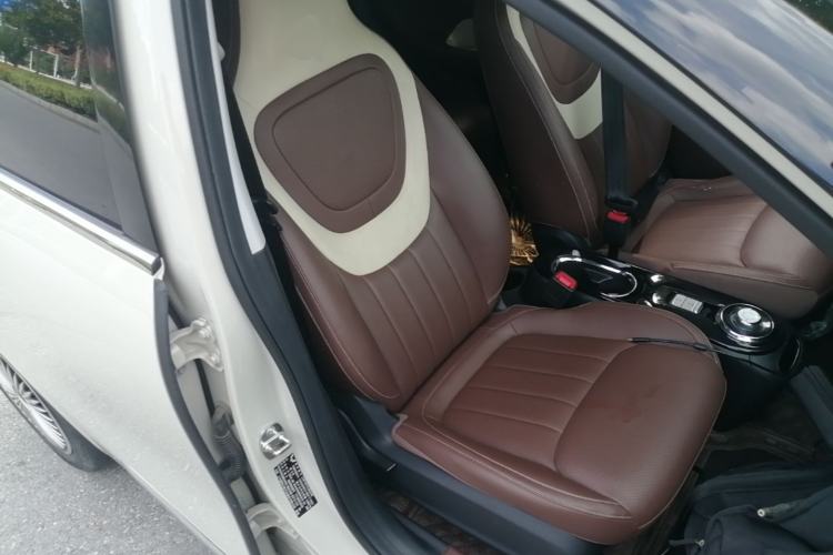 Used Wuling Bingo 2024 333 km Lingxi Connected Version Right Front Seat