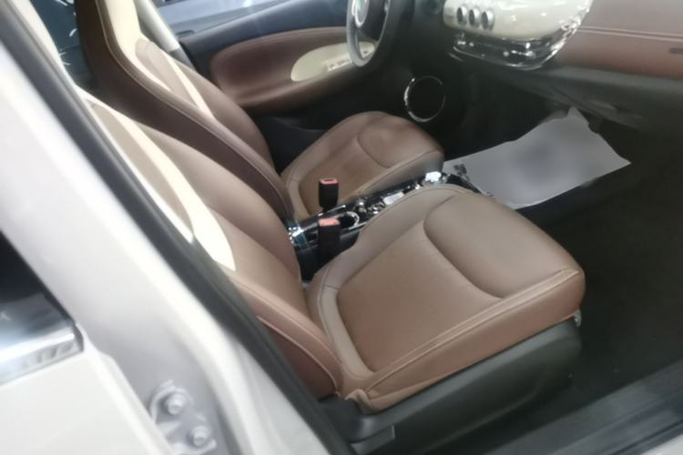 Used Wuling Bingo 2024 333 km Enjoyment Version Right Front Seat
