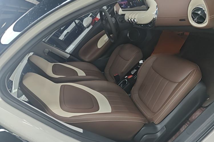Used Wuling Bingo 2024 333 km Lingxi Connected Version Right Front Seat