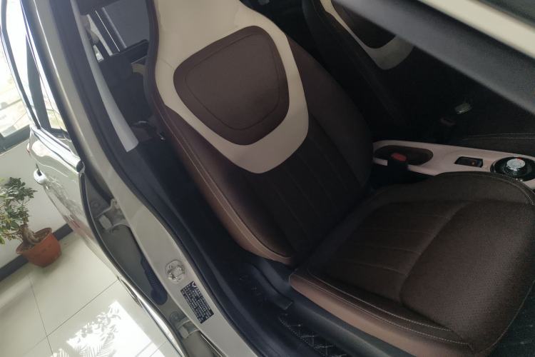 Used Wuling Bingo 2024 333 km Enjoyment Version Right Front Seat