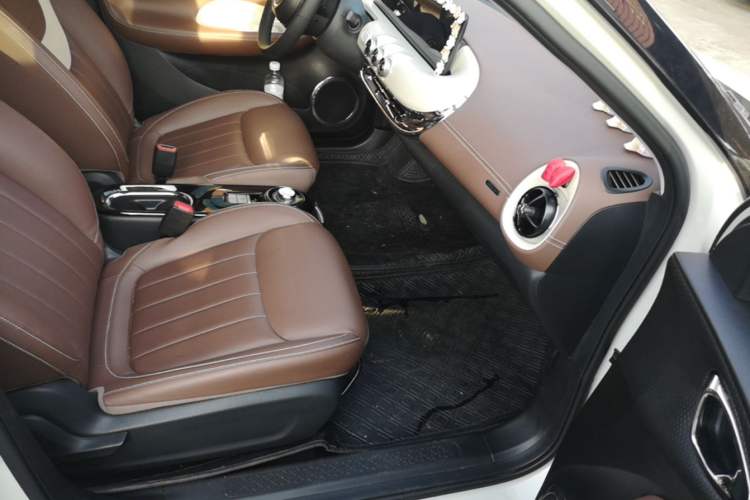 Used Wuling Bingo 2024 333 km Lingxi Connected Version Right Front Seat