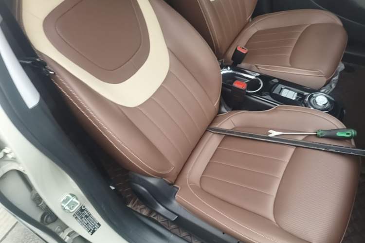 Used Wuling Bingo 2024 333 km Enjoyment Version Right Front Seat