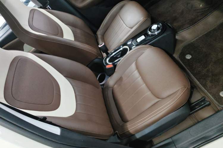 Used Wuling Bingo 2024 333 km Enjoyment Version Right Front Seat