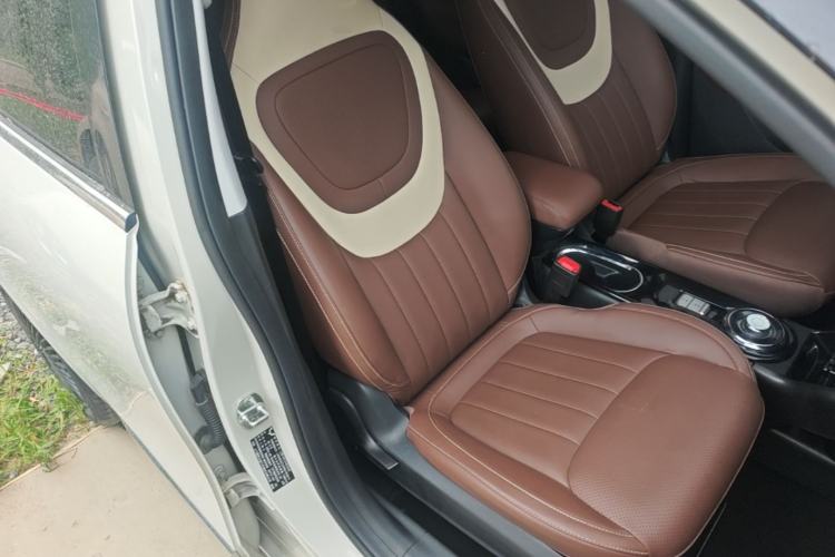Used Wuling Bingo 2024 333 km Lingxi Connected Version Right Front Seat