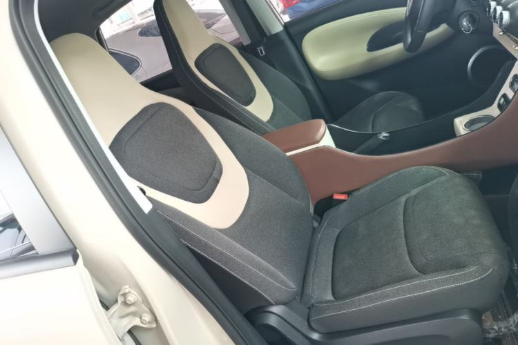Used Wuling Bingo 2024 203km Light Edition Right Front Seat