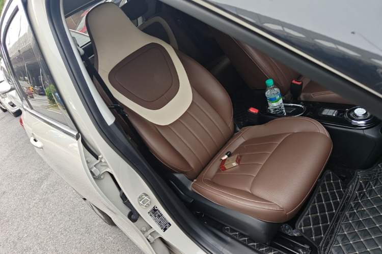 Used Wuling Bingo 2024 333 km Enjoyment Version Right Front Seat