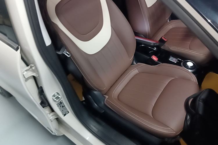 Used Wuling Bingo 2024 333 km Enjoyment Version Right Front Seat