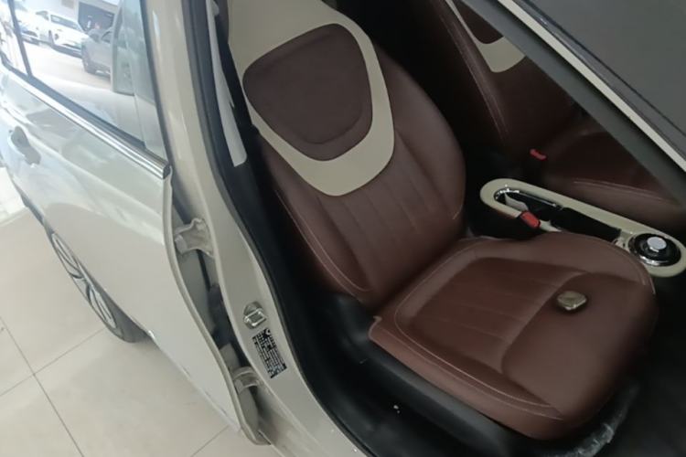 Used Wuling Bingo 2024 333 km Enjoyment Version Right Front Seat