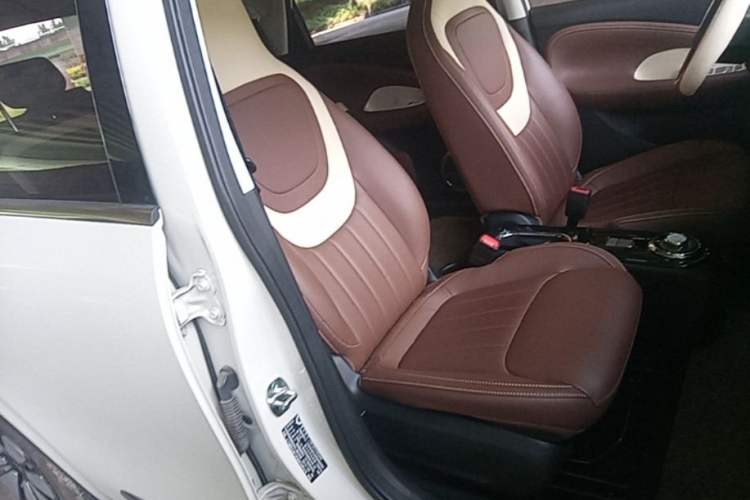 Used Wuling Bingo 2024 333 km Enjoyment Version Right Front Seat