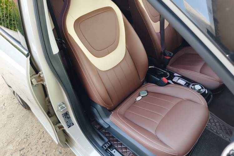 Used Wuling Bingo 2024 333 km Enjoyment Version Right Front Seat