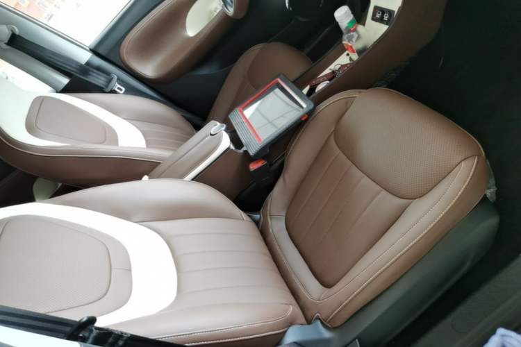 Used Wuling Bingo 2024 333 km Enjoyment Version Right Front Seat