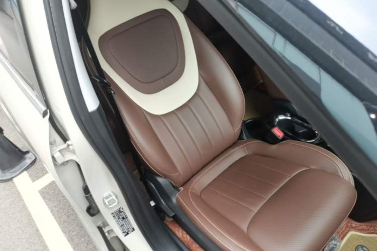 Used Wuling Bingo 2024 333 km Enjoyment Version Right Front Seat
