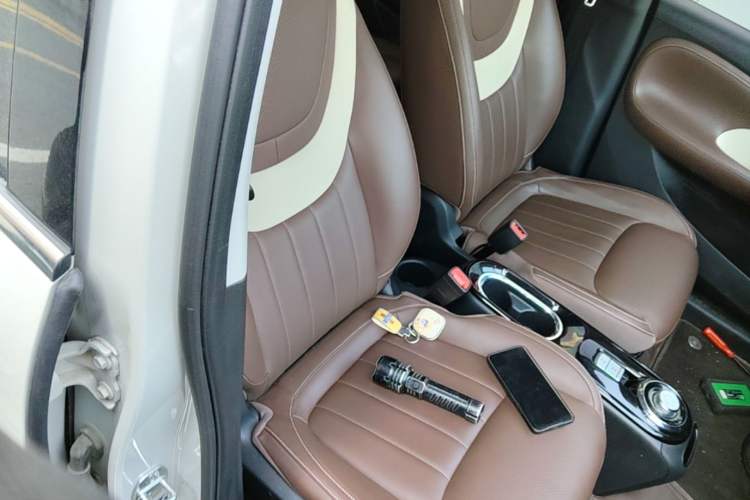 Used Wuling Bingo 2024 333 km Enjoyment Version Right Front Seat
