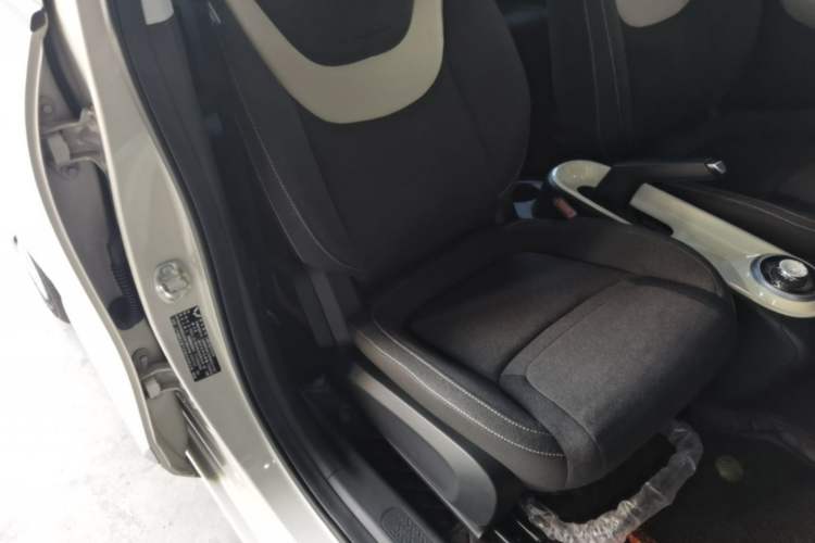 Used Wuling Bingo 2024 203km Light Edition Right Front Seat