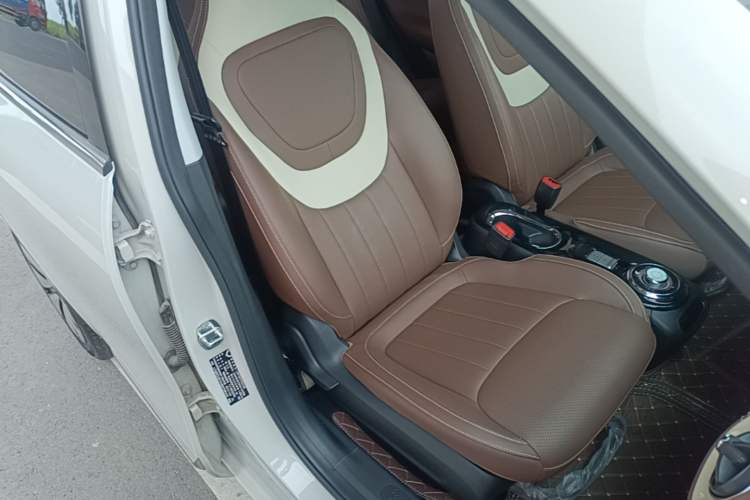 Used Wuling Bingo 2024 333 km Enjoyment Version Right Front Seat