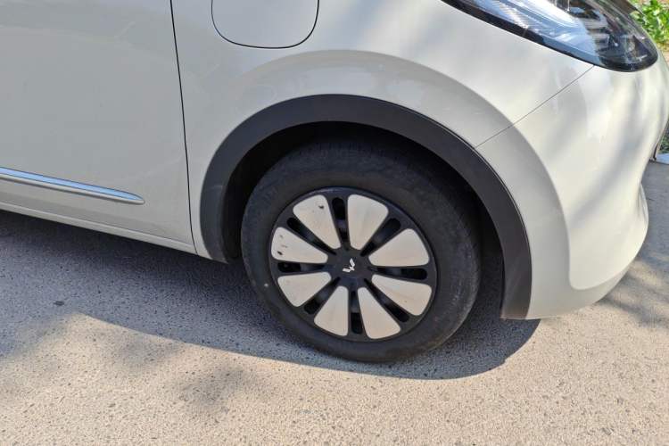 Used Wuling Bingo 2024 333 km Enjoyment Version Right Front Wheel Hub