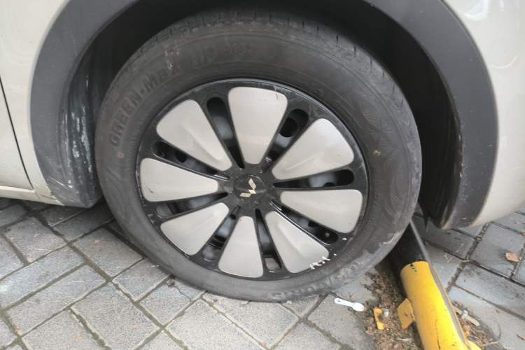 Used Wuling Bingo 2024 333 km Enjoyment Version Right Front Wheel Hub