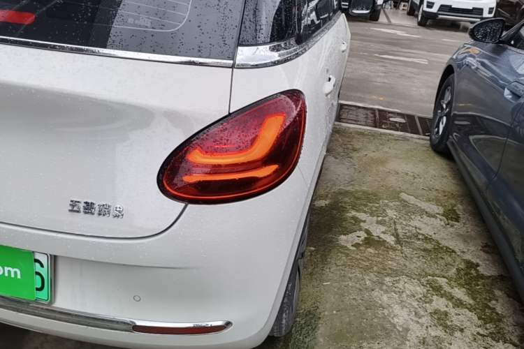 Used Wuling Bingo 2024 333 km Enjoyment Version Right Rear Taillight