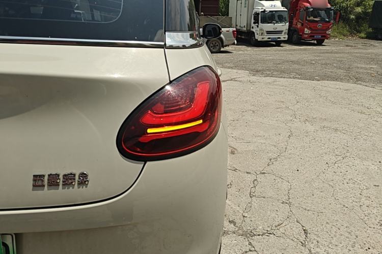 Used Wuling Bingo 2024 333 km Enjoyment Version Right Rear Taillight