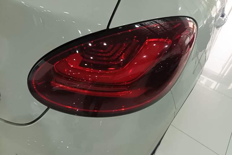 Used Wuling Bingo 2024 333 km Enjoyment Version Right Rear Taillight