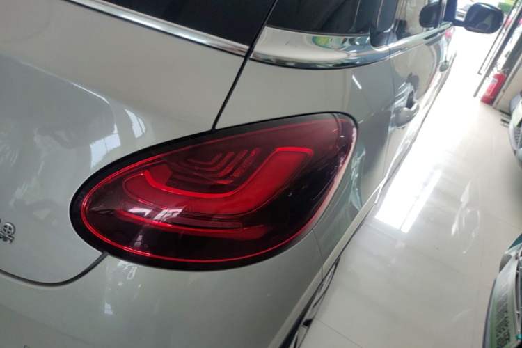 Used Wuling Bingo 2024 333 km Enjoyment Version Right Rear Taillight
