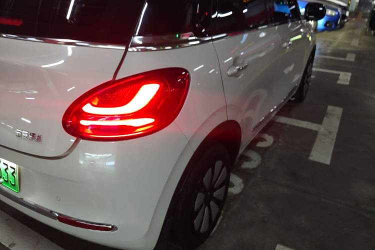 Used Wuling Bingo 2024 333 km Enjoyment Version Right Rear Taillight