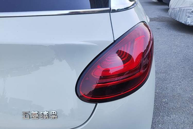 Used Wuling Bingo 2024 333 km Enjoyment Version Right Rear Taillight