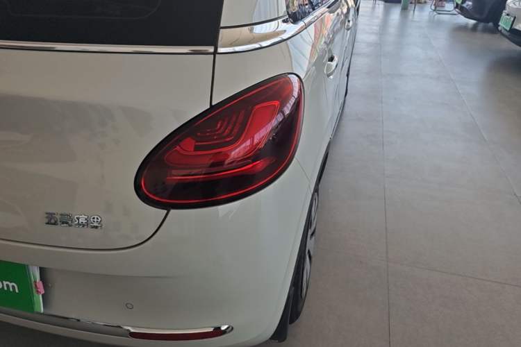 Used Wuling Bingo 2024 333 km Enjoyment Version Right Rear Taillight