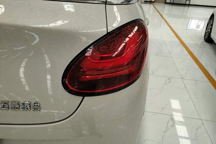 Used Wuling Bingo 2024 333 km Enjoyment Version Right Rear Taillight