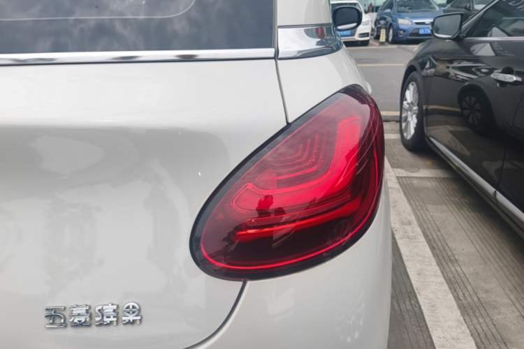 Used Wuling Bingo 2024 333 km Enjoyment Version Right Rear Taillight