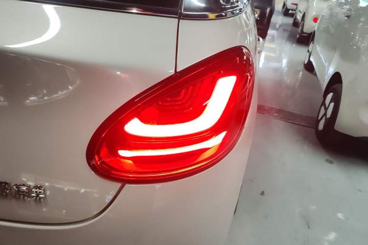 Used Wuling Bingo 2024 333 km Enjoyment Version Right Rear Taillight