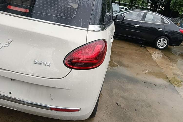 Used Wuling Bingo 2024 333 km Enjoyment Version Right Rear Taillight