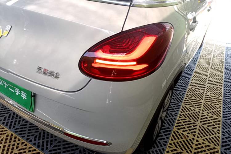 Used Wuling Bingo 2024 333 km Lingxi Connected Version Right Rear Taillight