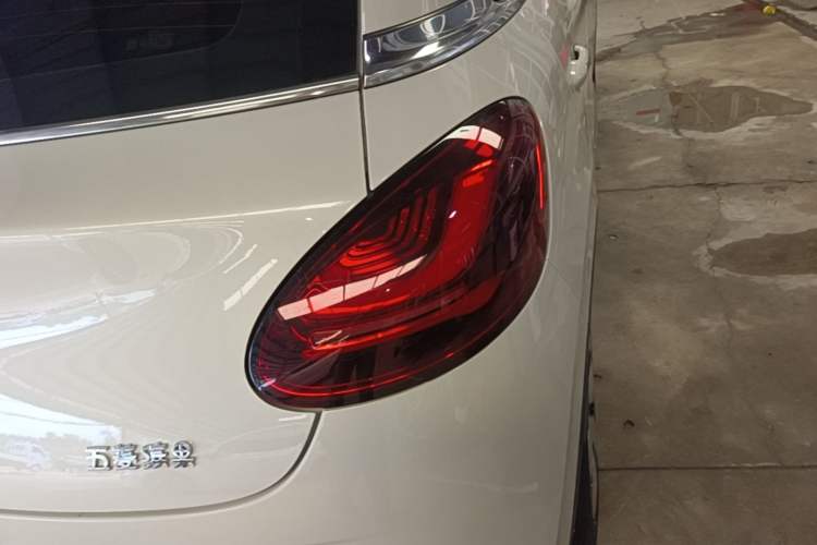 Used Wuling Bingo 2024 333 km Enjoyment Version Right Rear Taillight