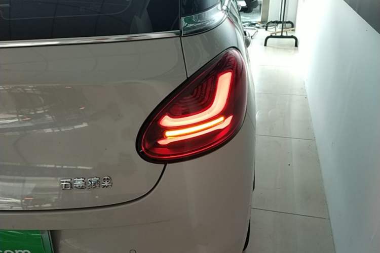 Used Wuling Bingo 2024 333 km Enjoyment Version Right Rear Taillight